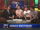 _ 13.07.2013 | Kevin, Joe & Nick étaient en interview pour l'émission FOX 2_de Détroit : 