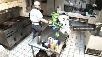 Philippe Etchebest halluciné du comportement d'un Chef qui fume dans... sa cuisine ! Regardez