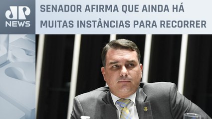 Flávio promete trabalhar ‘até o fim’ para tornar Bolsonaro elegível